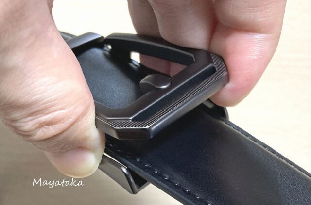 無段階調整 オートロック 式 ベルト は 素早く 調整 できる。