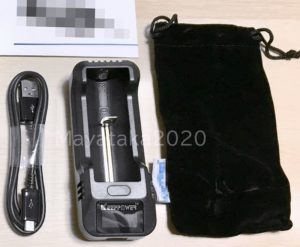 『KEEP POWER L1』の本体と付属品