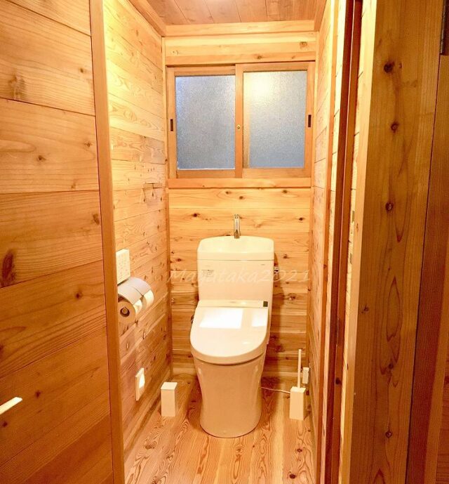 森のコテージ『つつじ』のトイレ