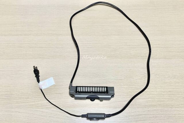 電源コード の 全長 は およそ 140 ㎝ で 問題 なし。その 1