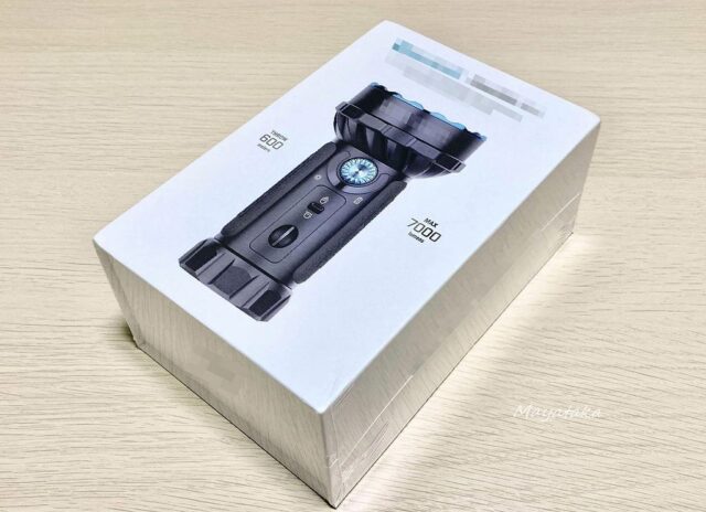 OLIGHT Marauder mini を 開 封 する( 付 属 品 )